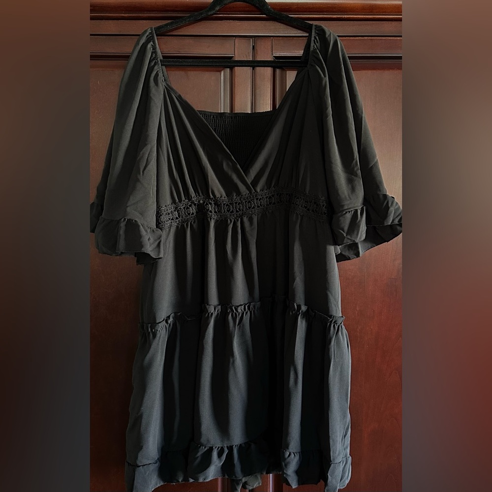 SHEIN Curve Black Tiered Babydoll Dress, V-neckline, smocked waist.